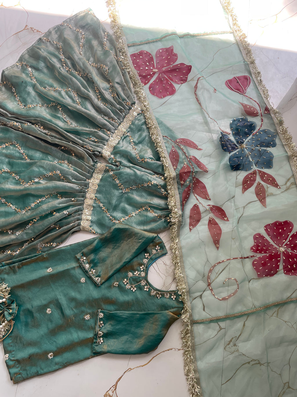 BABY HANDWORK GARARA