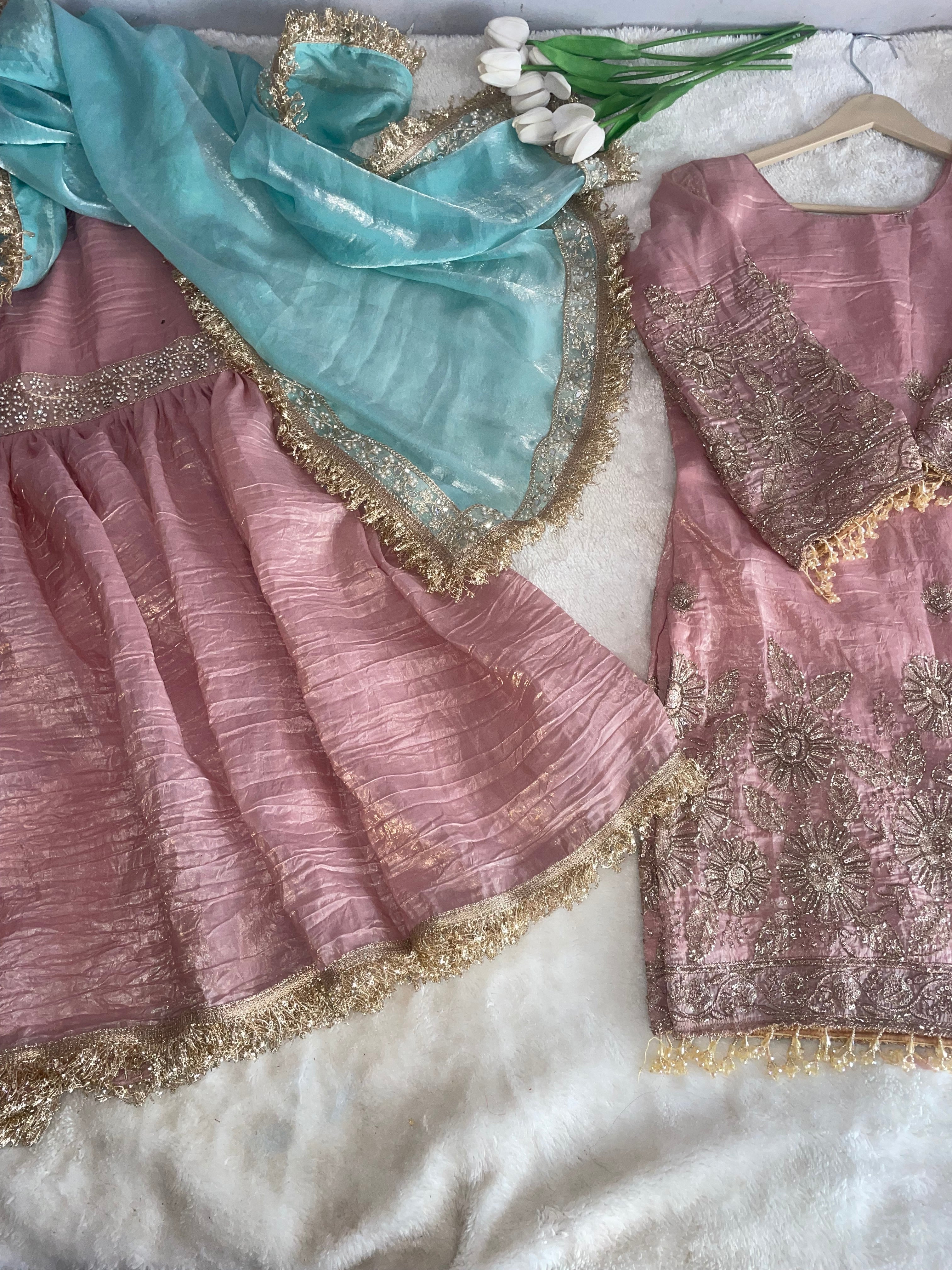 Pink garara