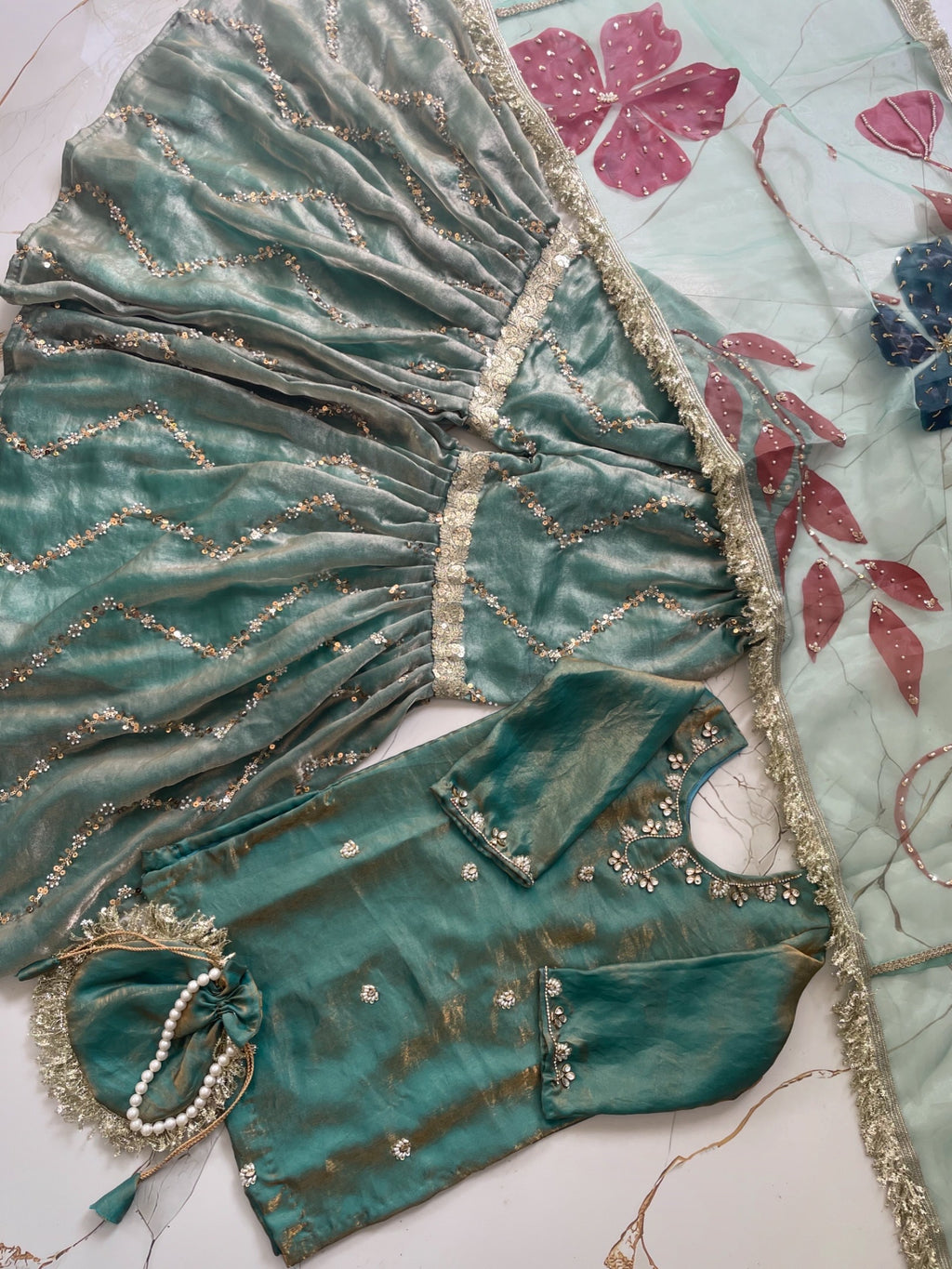 BABY HANDWORK GARARA